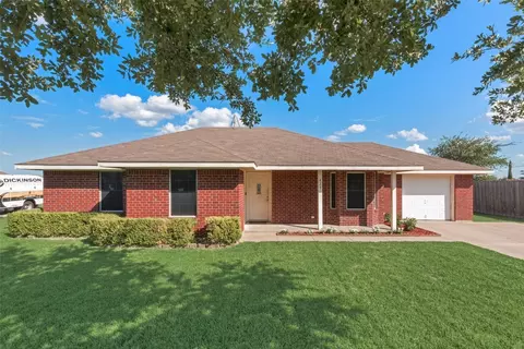 427 Caloway Dr, Palmer, TX 75152