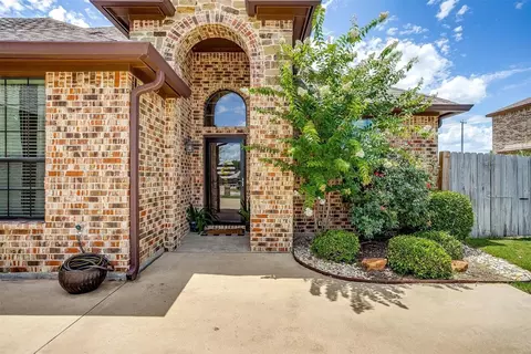 1624 Hawthorne St, Cleburne, TX 76033