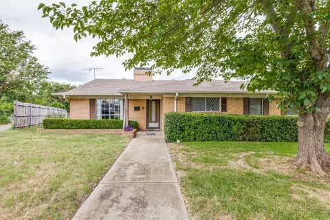 4533 Crown Knoll Cir, Dallas, TX 75232