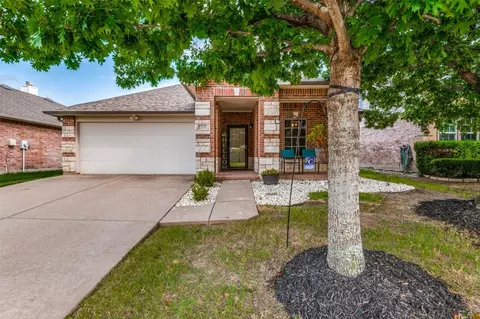 12636 Lost Prairie Dr, Fort Worth, TX 76244
