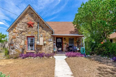 250 W 2nd St, Rhome, TX 76078