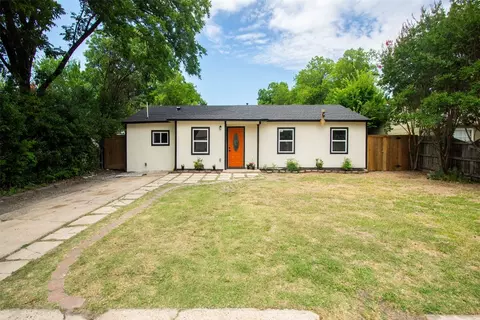 2643 Province Ln, Dallas, TX 75228