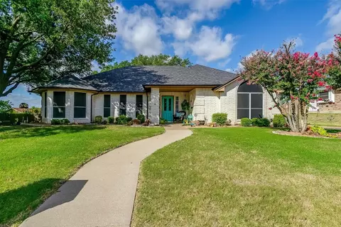 10309 Powder Horn Rd, Fort Worth, TX 76108