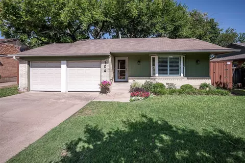 104 S Weatherred Dr, Richardson, TX 75080