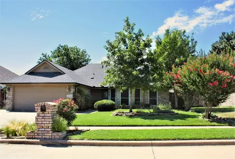 1089 Westgrove Dr, Saginaw, TX 76179