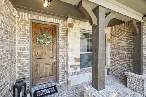 811 Treeline Dr, Argyle, TX 76226