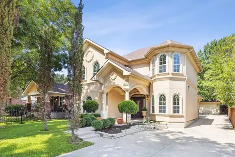 817 S Montreal Ave, Dallas, TX 75208