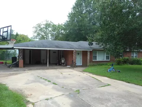 504 E Spring St, Taylor, AR 71861