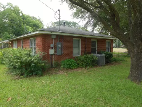 504 E Spring St, Taylor, AR 71861 photo 3