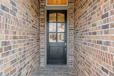 1129 9th St, Argyle, TX 76226 photo 2