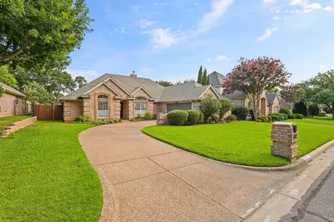 3314 Tiverton Ct, Arlington, TX 76001