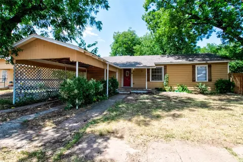 402 Wood St, Winters, TX 79567