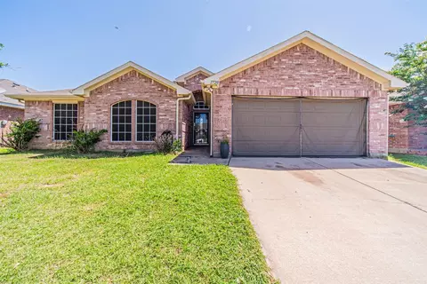 1720 La Caya Dr, Mansfield, TX 76063