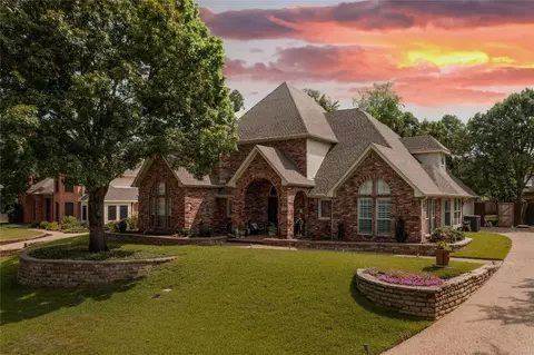 77 Remington Dr W, Highland Village, TX 75077