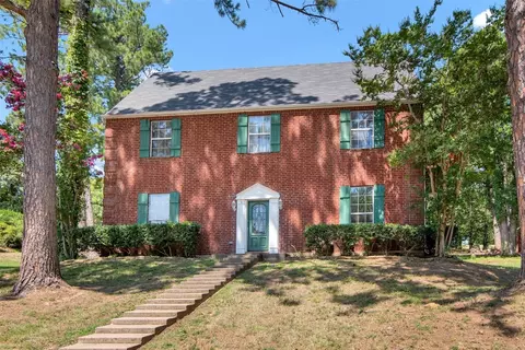 1303 S Hyde Park Ave, Denison, TX 75020