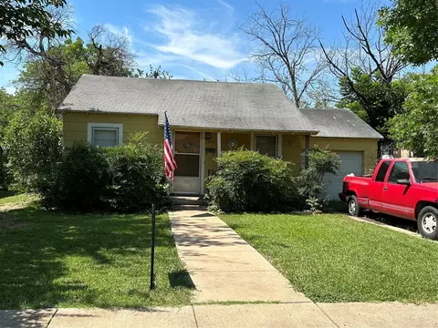 1309 W Fogg St, Fort Worth, TX 76110