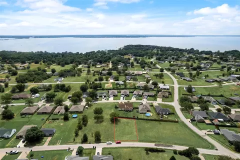 20 Flying Bridge Drive, Gun Barrel City, TX 75156