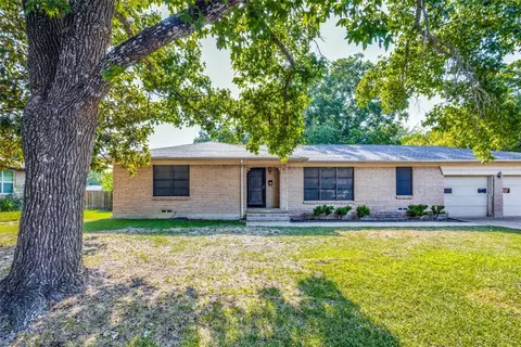 213 Jouette St, Farmersville, TX 75442