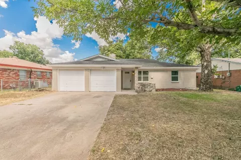 2004 Eden Ave, Haltom City, TX 76117