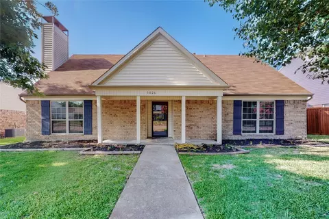 1026 Pyramid Dr, Garland, TX 75040