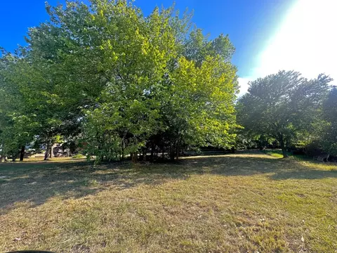 306 Billingslea Dr, Mansfield, TX 76063