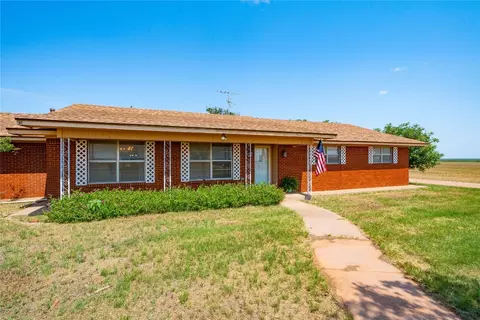 341 County Road 485, Rule, TX 79548