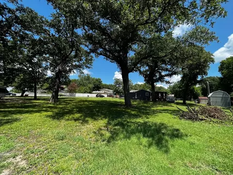 98 Harris Harbor Road, East Tawakoni, TX 75472