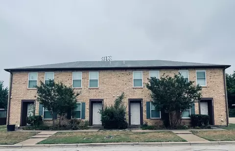 5809 Shadydell Dr, Fort Worth, TX 76135