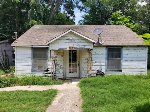 115 Buchanan St, Whitesboro, TX 76273