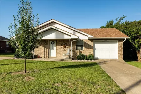 1606 Bonner Rd, Gainesville, TX 76240