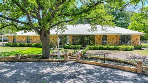 269 Wandering Ln, Weatherford, TX 76086