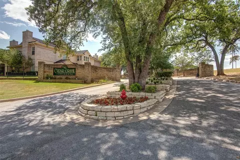 2126 Lakeforest Dr, Weatherford, TX 76087