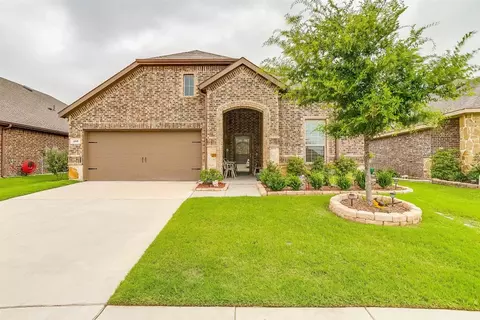 106 Arborside Dr, Waxahachie, TX 75165