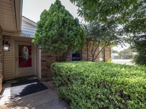 1009 Bell Dr, Allen, TX 75002