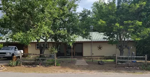 188 Hudson St, Newark, TX 76071