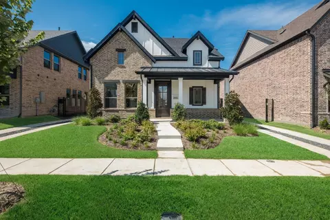 1932 Temple Hls, Van Alstyne, TX 75495