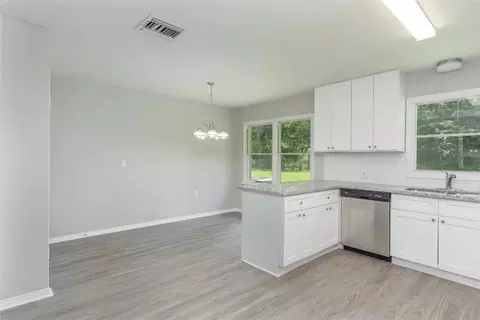 410 6th St SE, Springhill, LA 71075 photo 7