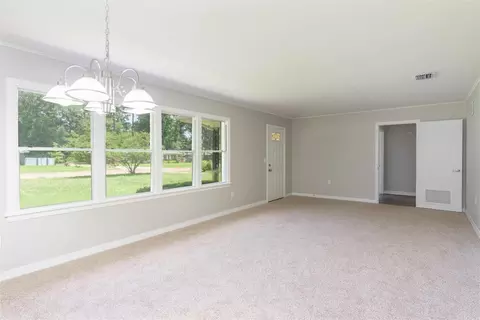 410 6th St SE, Springhill, LA 71075 photo 4