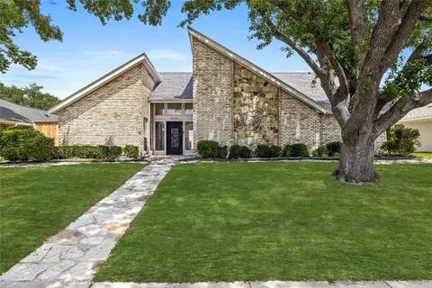 6935 Robin Willow Dr, Dallas, TX 75248