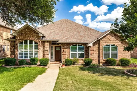 2116 Fawn Ridge Trl, Carrollton, TX 75010