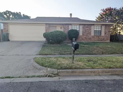2619 Meadowview Dr, Arlington, TX 76016