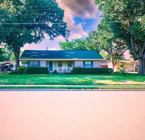 1505 Ben Dr, Irving, TX 75061