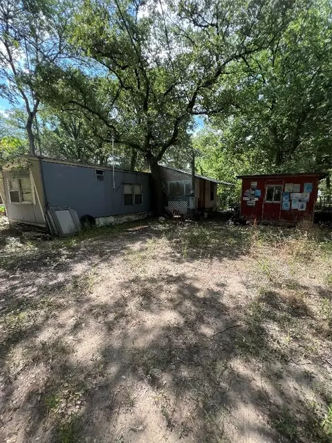 111 Birch Rd, Mabank, TX 75156