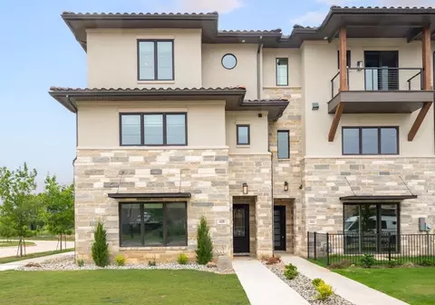428 Northwood Dr, Flower Mound, TX 75022