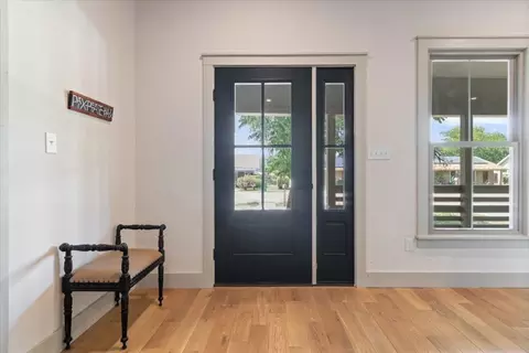 716 W 4th St, Mcgregor, TX 76657 photo 6