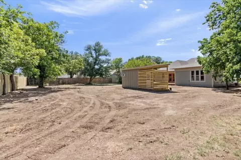 716 W 4th St, Mcgregor, TX 76657 photo 37