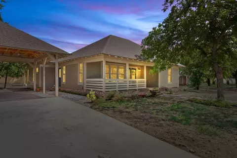716 W 4th St, Mcgregor, TX 76657 photo 39