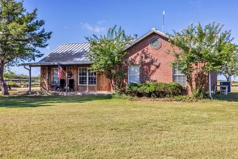 2116 Poetry Rd, Royse City, TX 75189