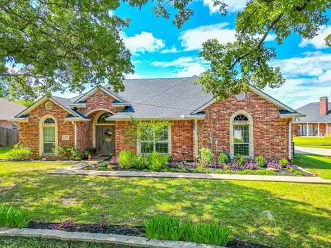 2926 Fish Tank Rd, Corsicana, TX 75110