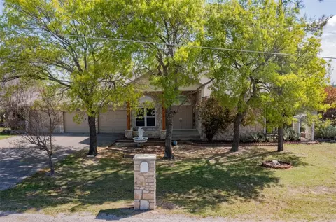 4017 Marana Dr, Granbury, TX 76048